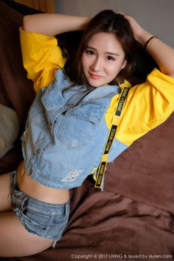 李菁菁与小21岁老公出游